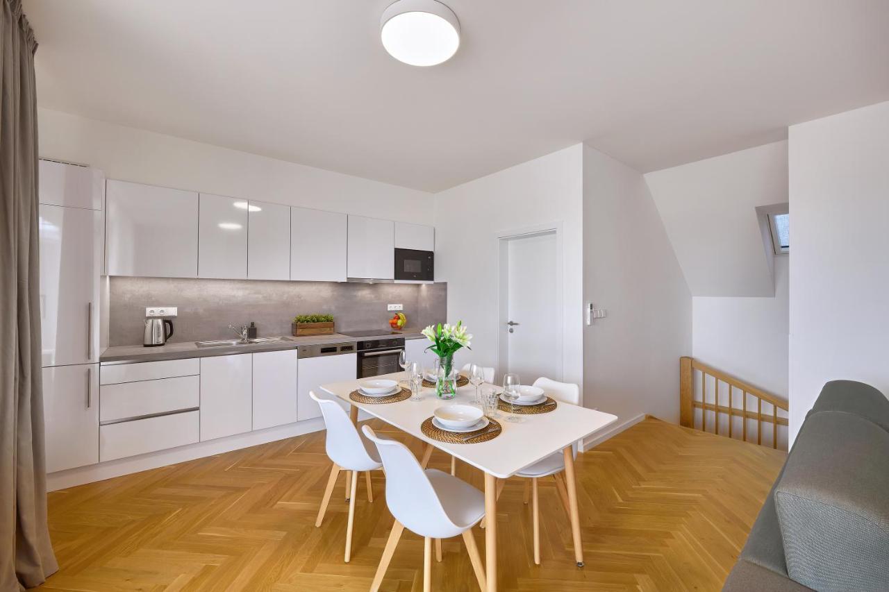 Downtown Suites Rubesova Prague Exterior photo