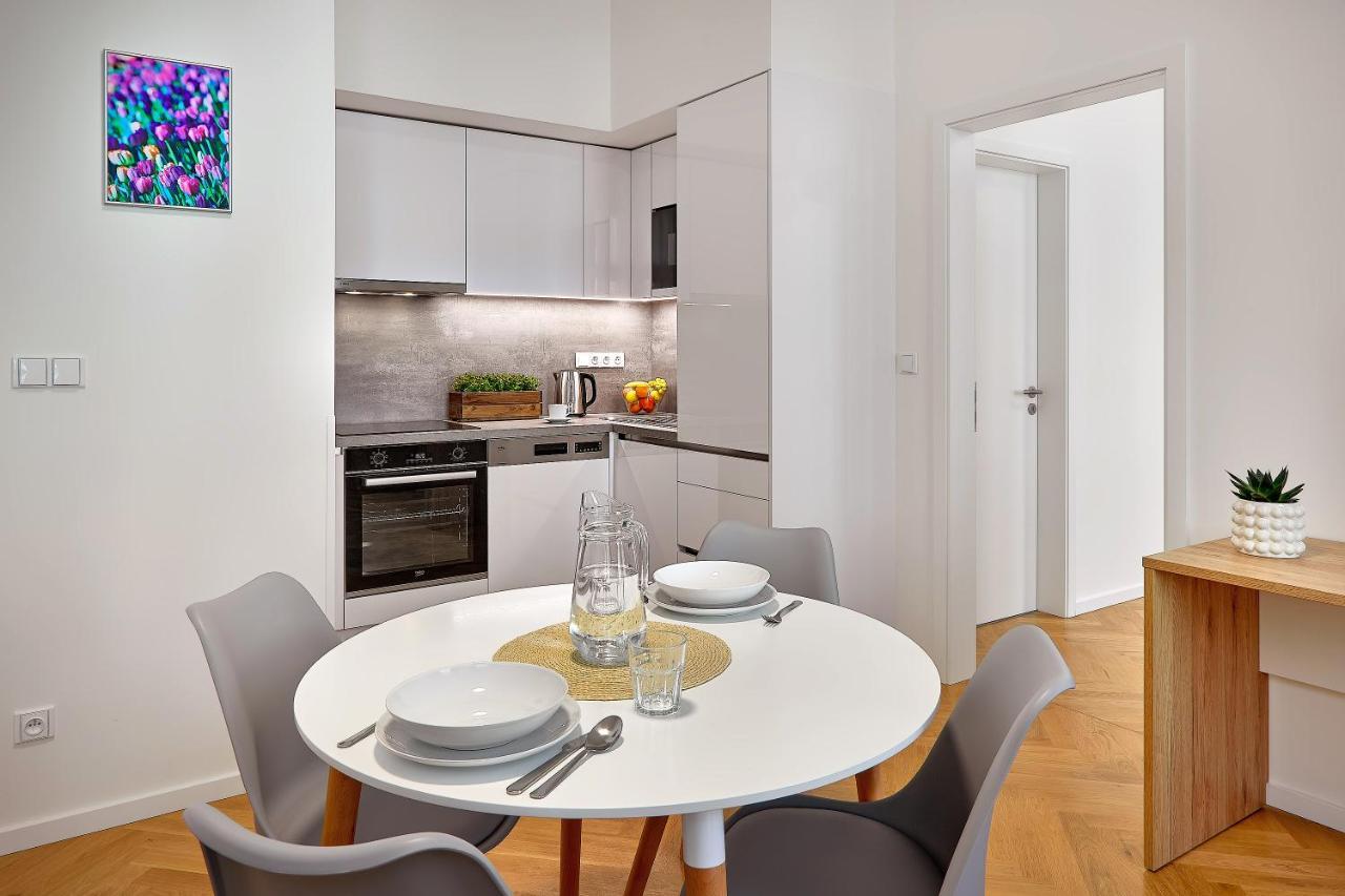 Downtown Suites Rubesova Prague Exterior photo