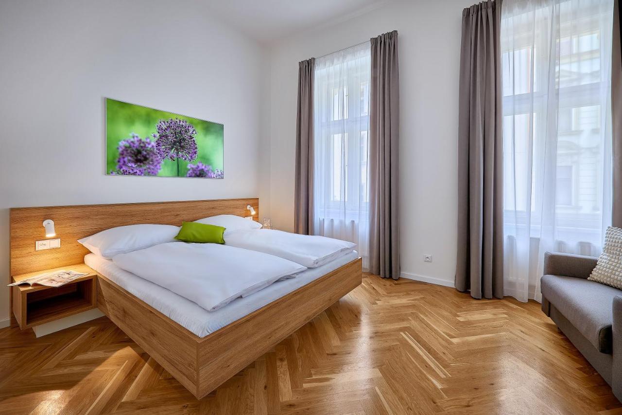 Downtown Suites Rubesova Prague Exterior photo