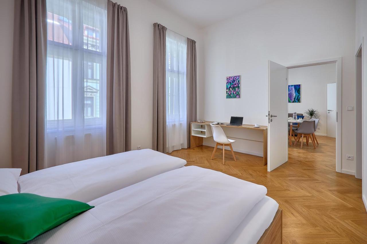Downtown Suites Rubesova Prague Exterior photo