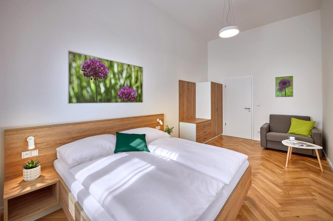 Downtown Suites Rubesova Prague Exterior photo