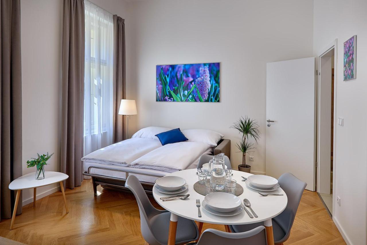 Downtown Suites Rubesova Prague Exterior photo