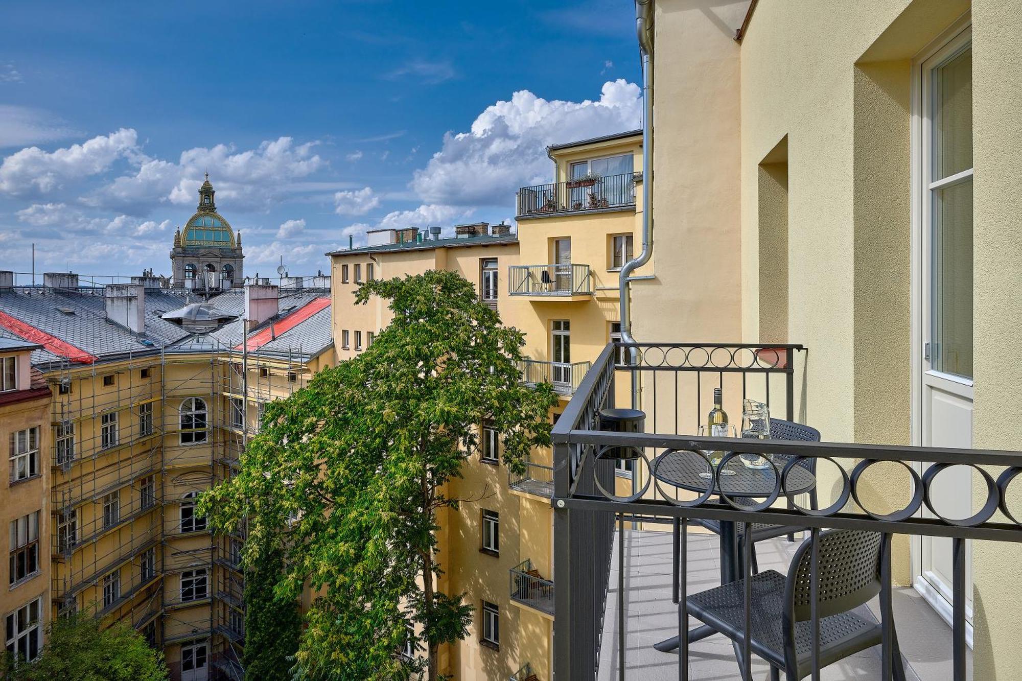 Downtown Suites Rubesova Prague Exterior photo
